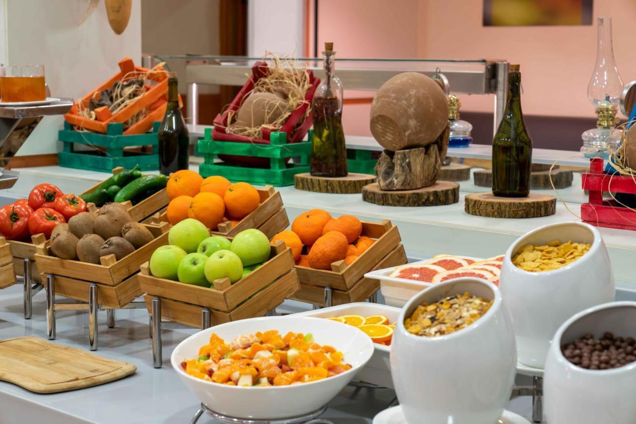 Ibis Gaziantep Hotel Bagian luar foto
