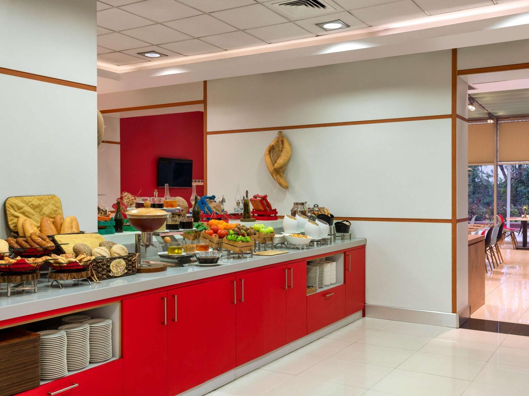 Ibis Gaziantep Hotel Bagian luar foto